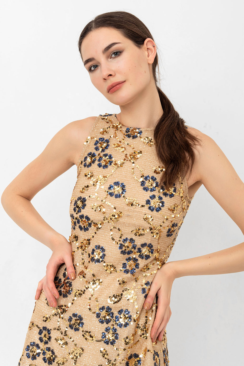 Pul Payetli Çiçekli Gold Mini Elbise