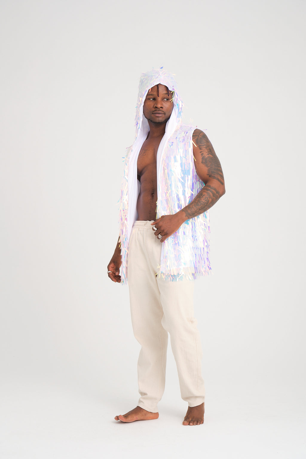 Beyaz Uzun Pullu Kapüşonlu Yelek