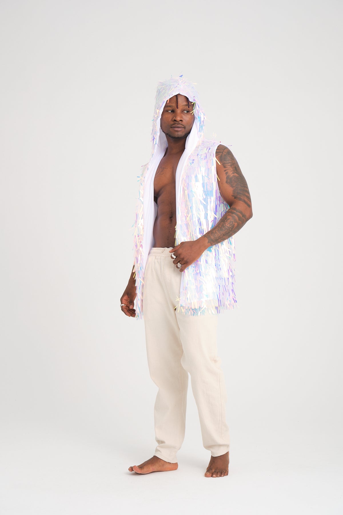 Beyaz Uzun Pullu Kapüşonlu Yelek