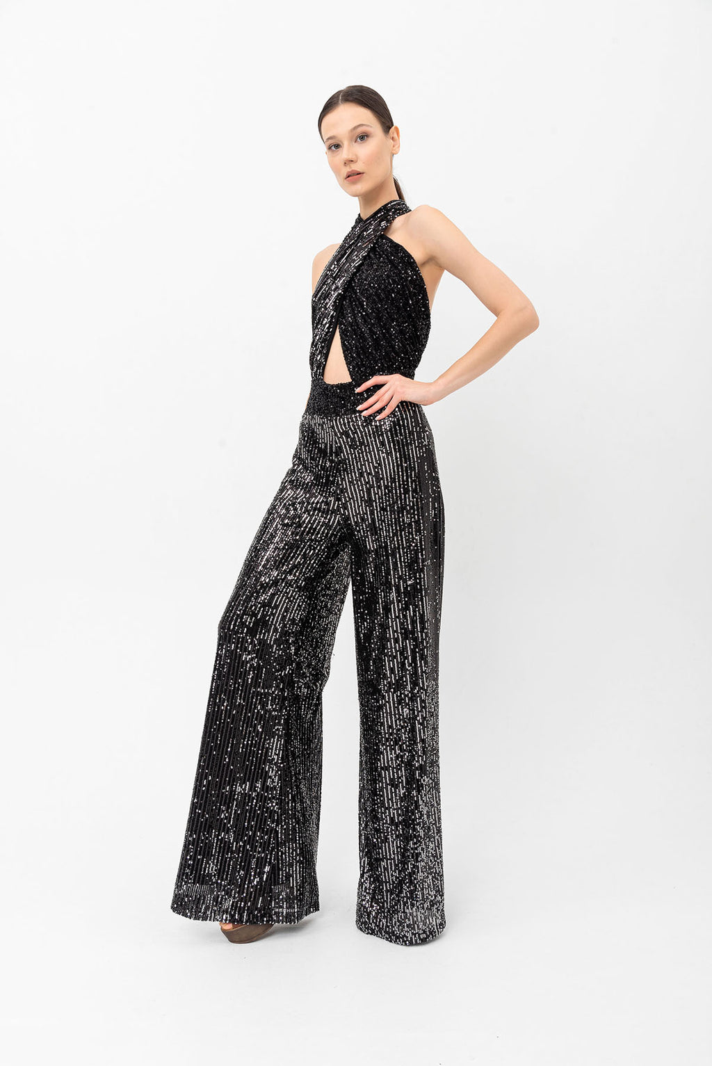 Pul Payetli Halter Yaka Siyah Gümüş Wide Leg Tulum