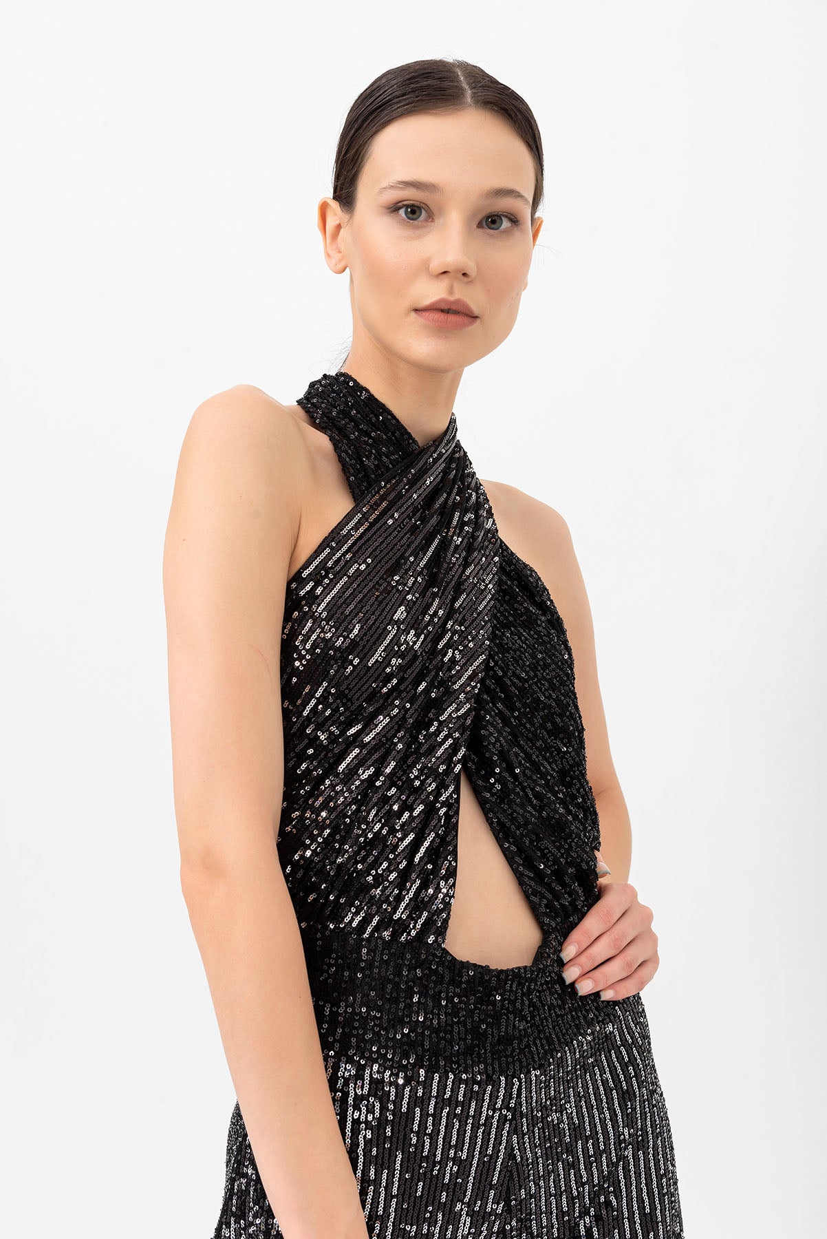 Pul Payetli Halter Yaka Siyah Gümüş Wide Leg Tulum