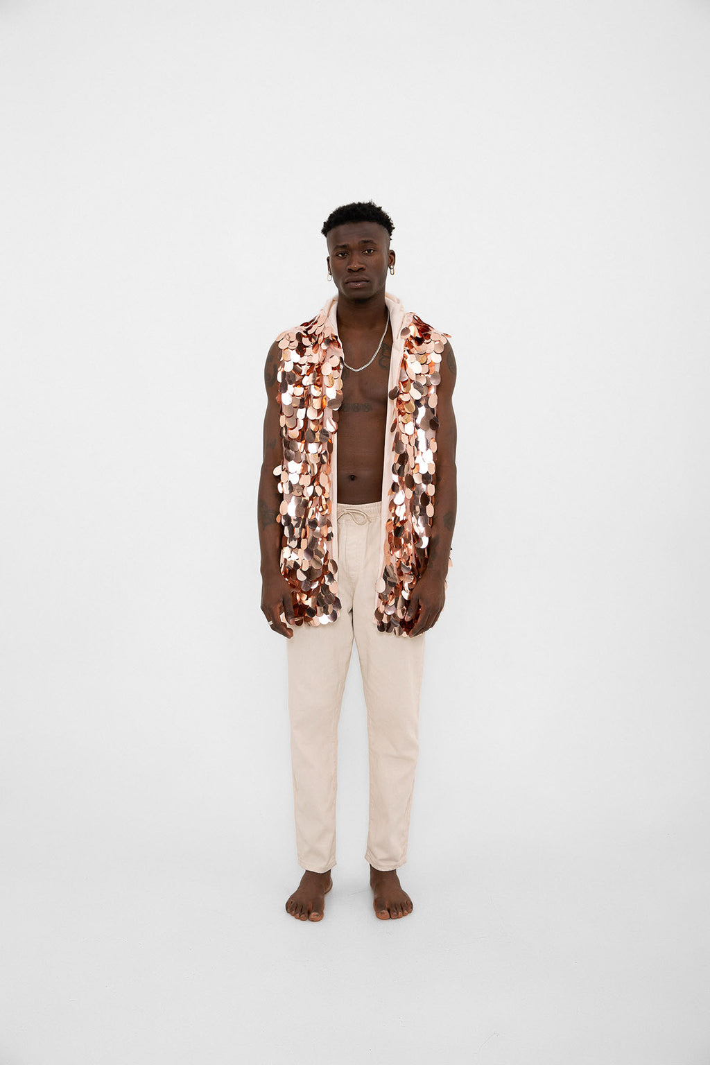 Büyük Gold Pullu Kapüşonlu Yelek