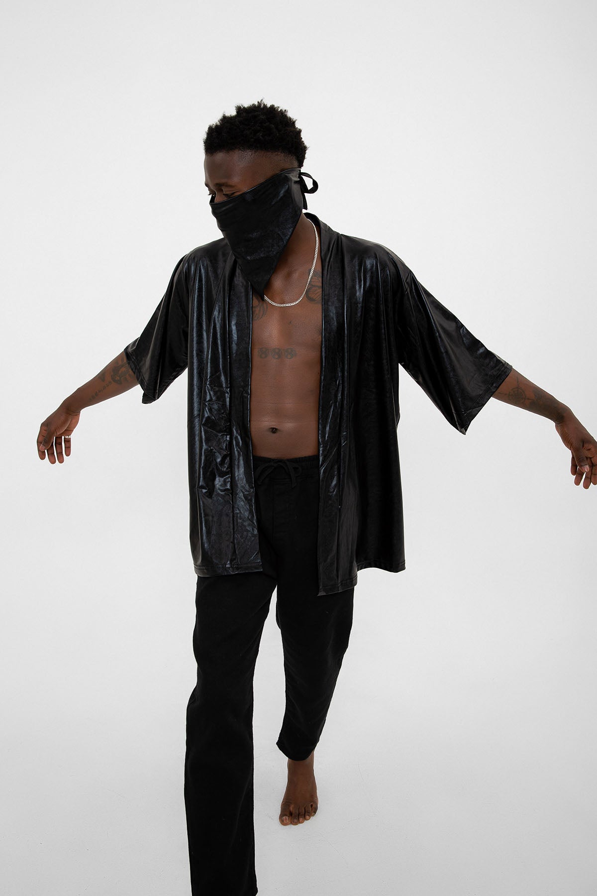 Siyah Parlak Kumaşlı Festival Kimono