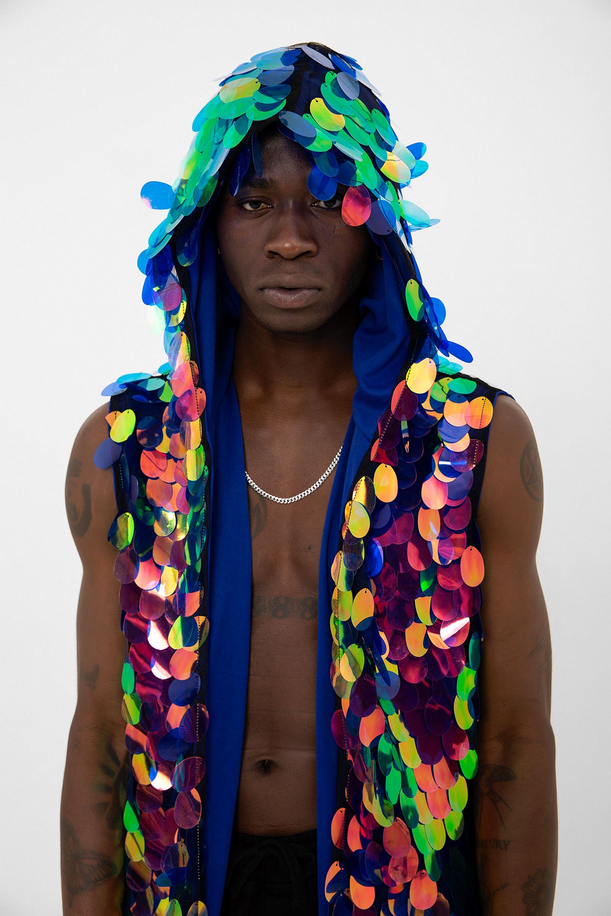 Mavi Yeşil Hologram Mermaid Pullu Kapüşonlu Yelek