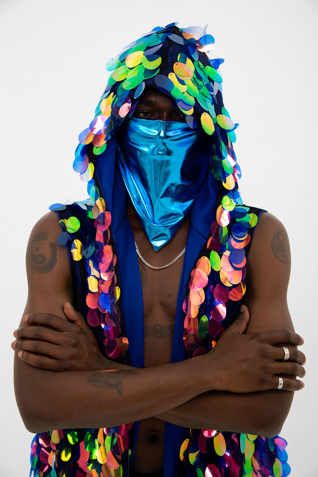 Mavi Yeşil Hologram Mermaid Pullu Kapüşonlu Yelek