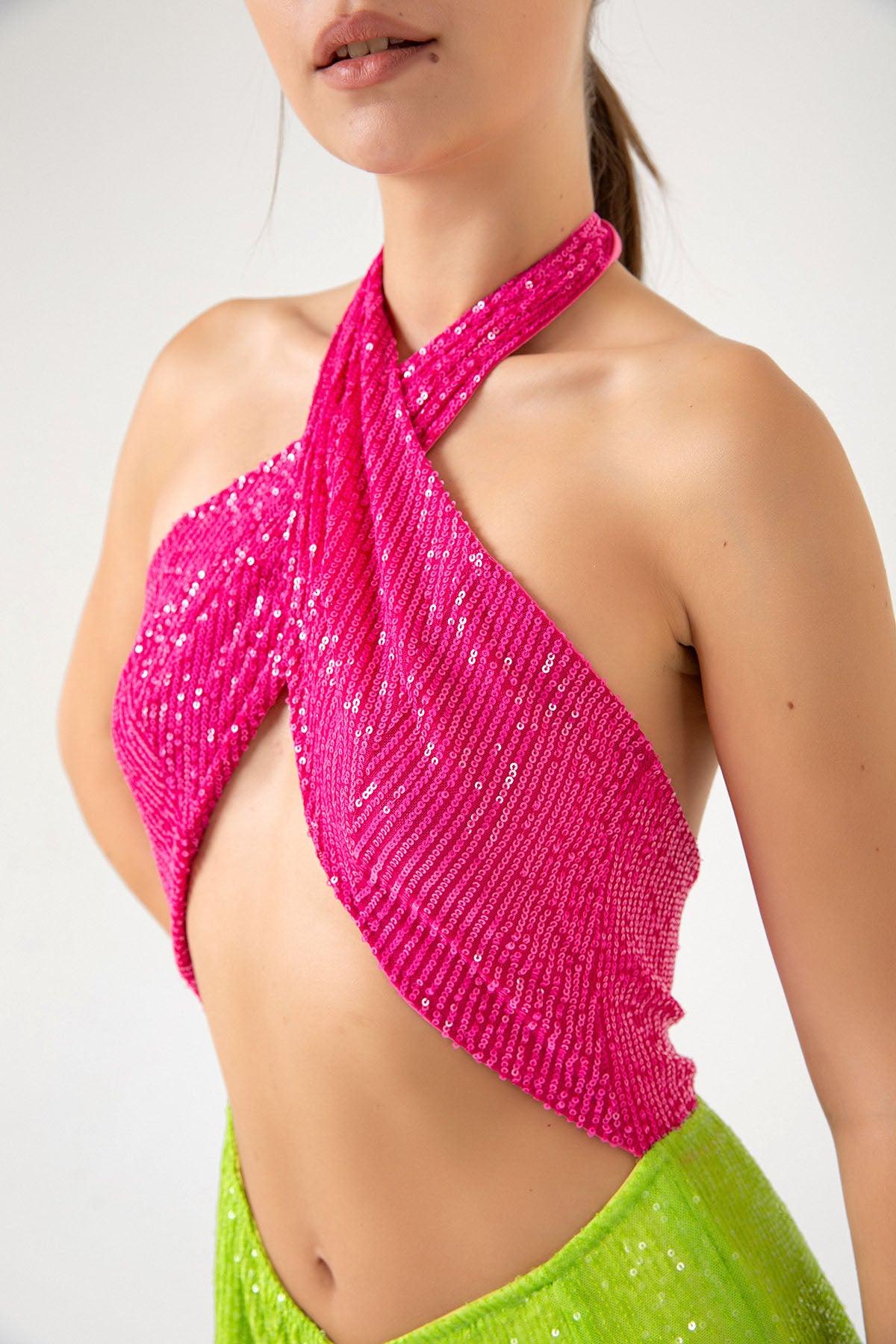 Pul Payetli Halter Yaka Pembe Yeşil İspanyol Paça Tulum