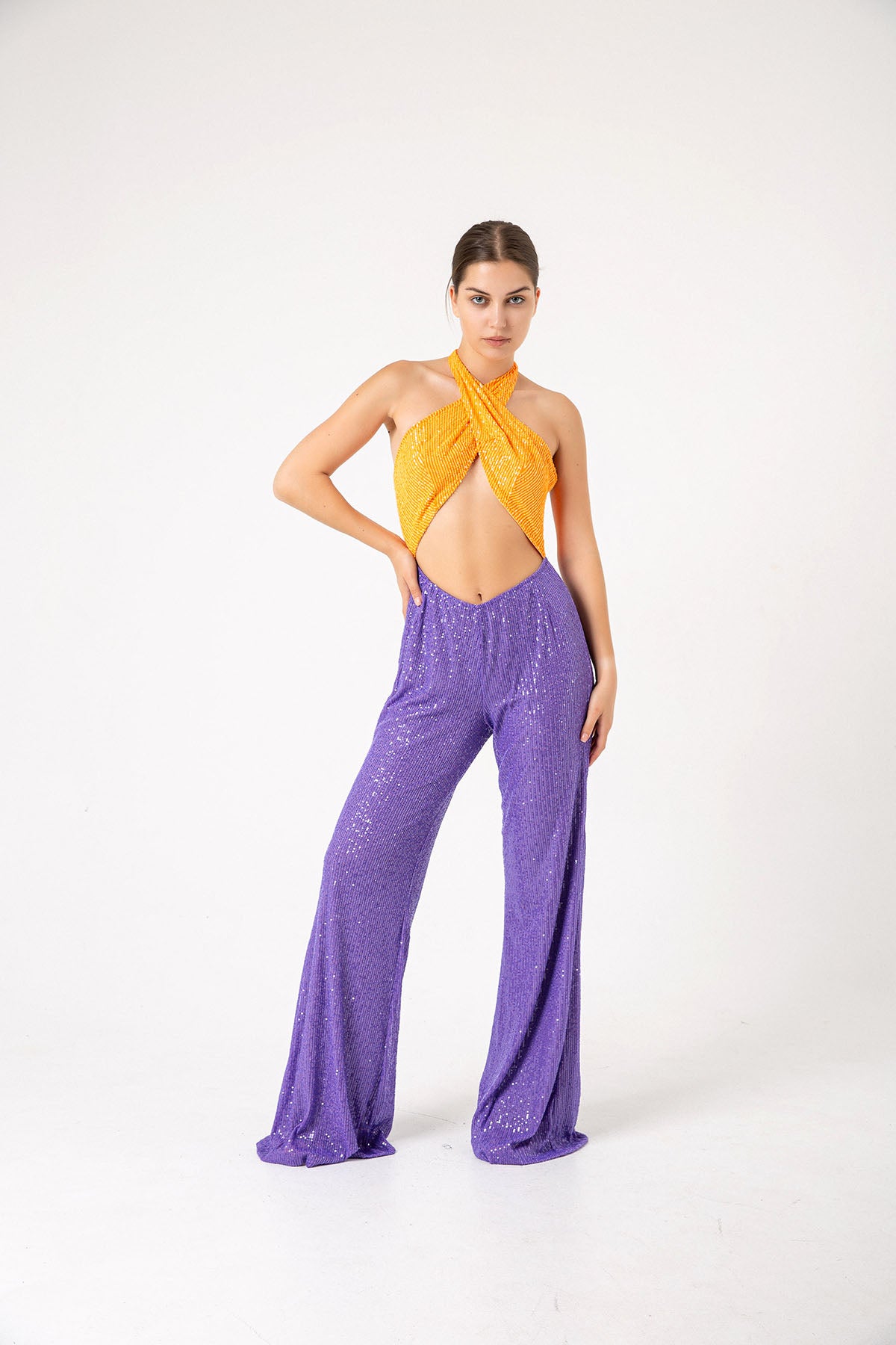 Pul Payetli Halter Yaka Turuncu Mor İspanyol Paça Tulum