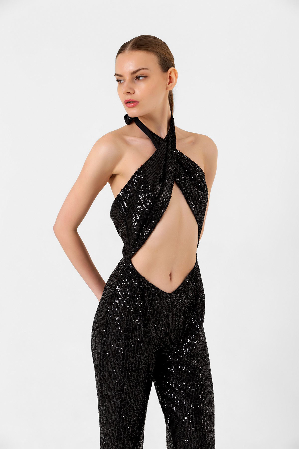 Pul Payetli Halter Yaka Siyah İspanyol Paça Tulum