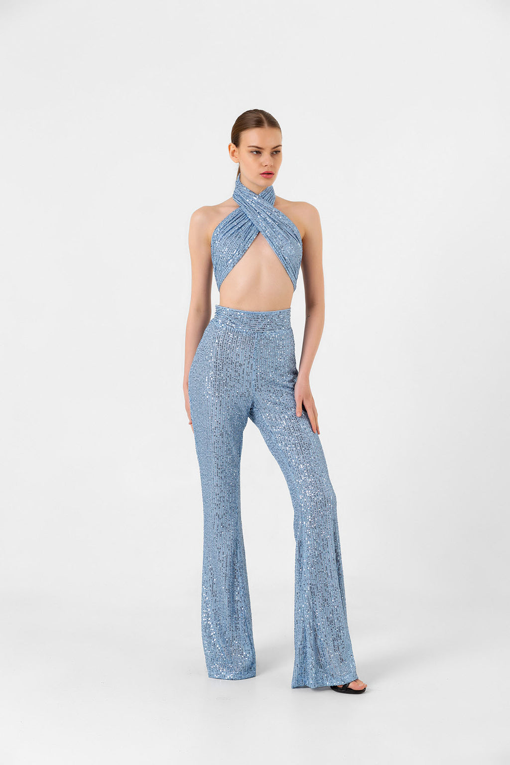 Gümüş Pul Payetli Halter Yaka Şal Bluz ve İspanyol Pantolon Takım