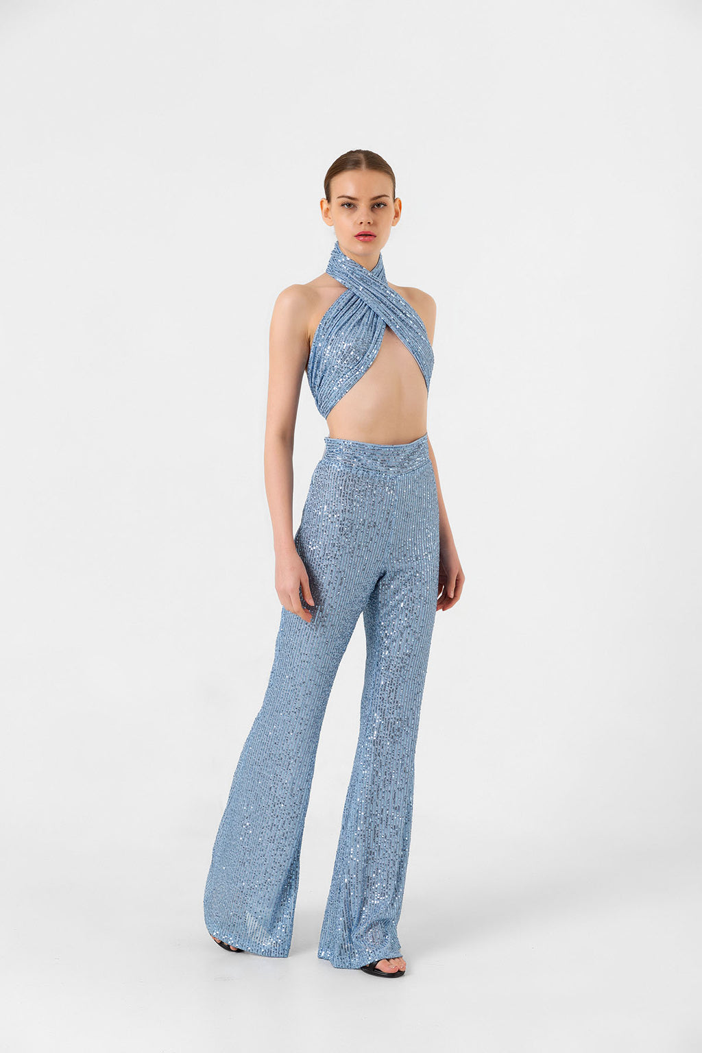 Gümüş Pul Payetli Halter Yaka Şal Bluz ve İspanyol Pantolon Takım