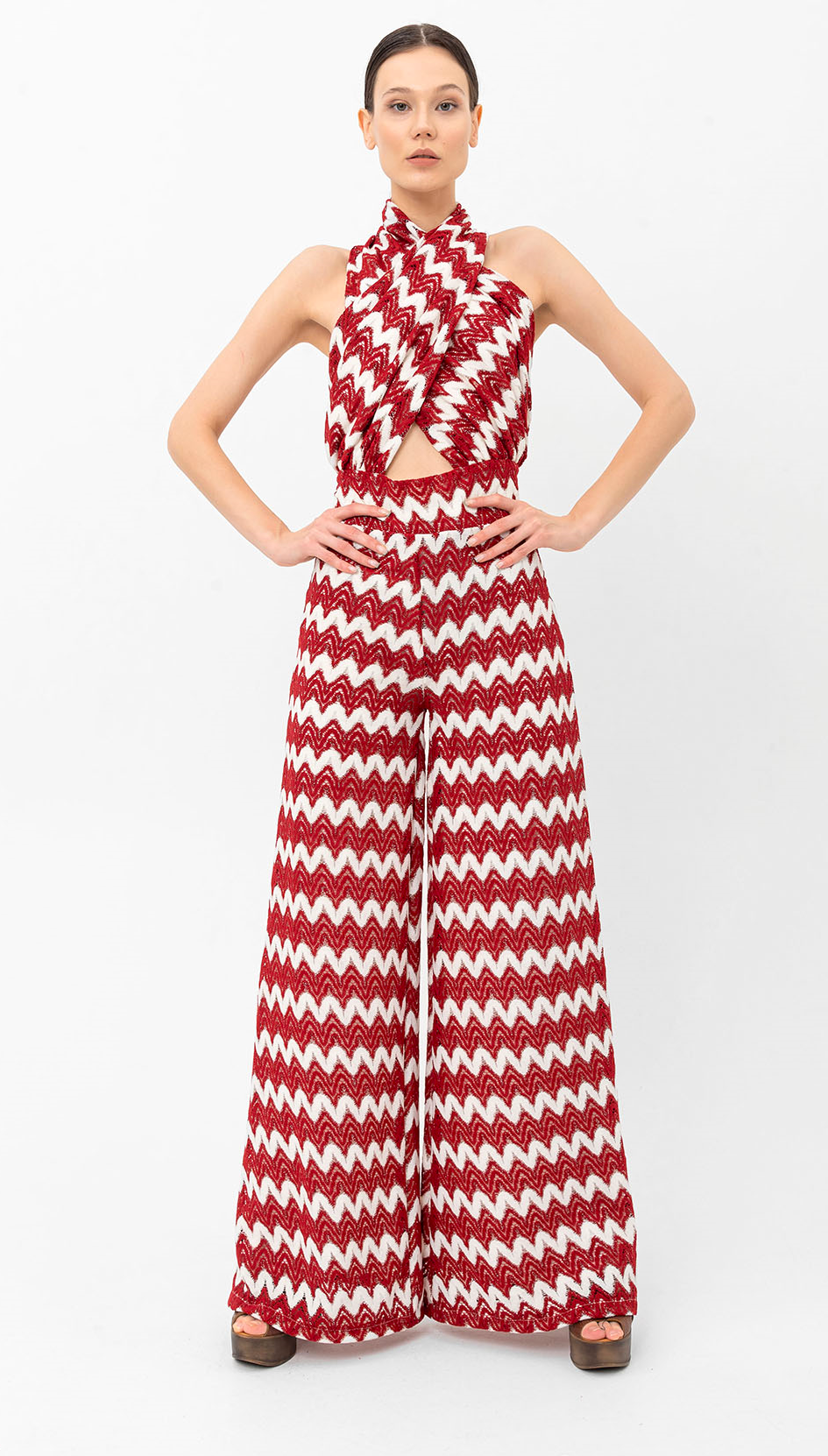 Halter Yaka Kırmızı Beyaz Triko Tulum