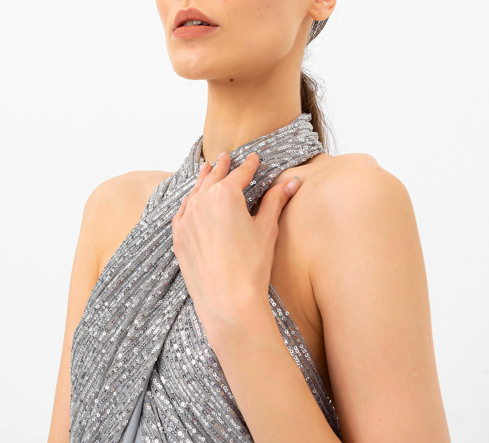 Pul Payetli Halter Yaka Gümüş Tulum